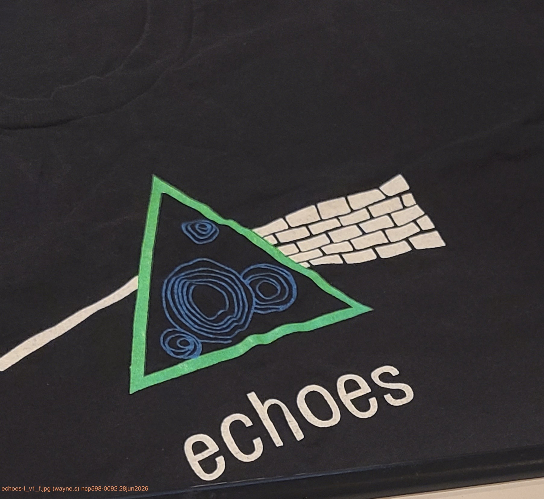 Original <em>echoes</em> T-Shirt Front